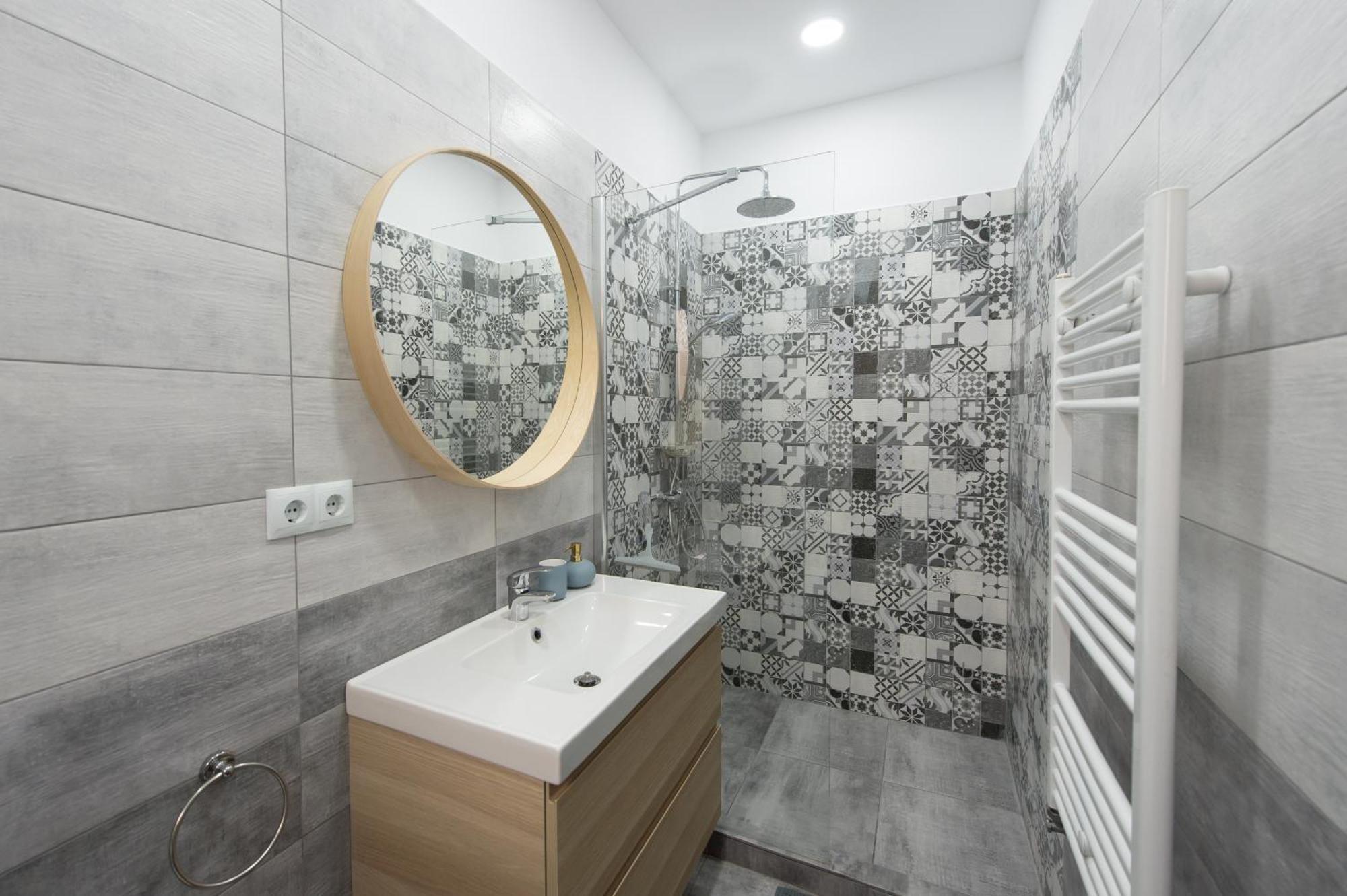 Gorgeous Brasov Flat With Patio And Mountain Views Apartment Exterior foto